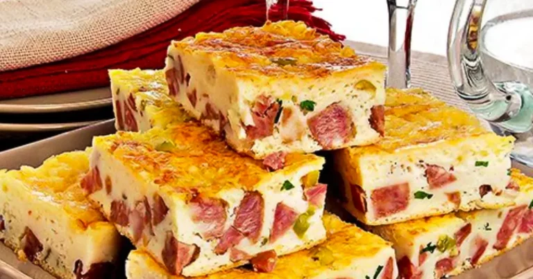 Torta de Calabresa com Requeijão