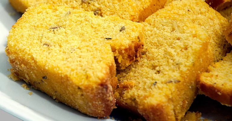 Bolo de Fubá Simples e Fofinho