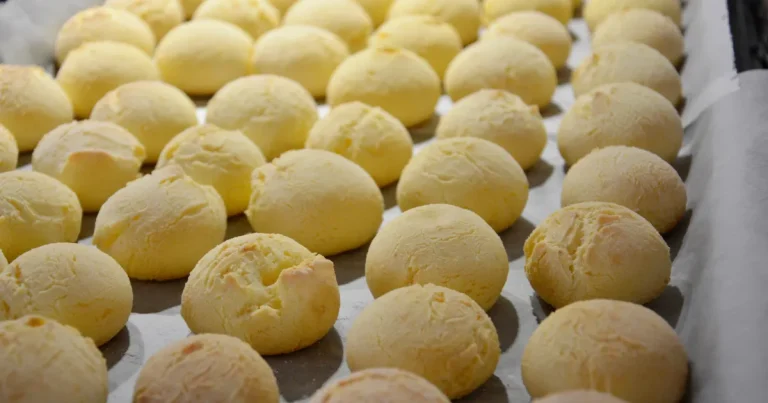 Pão de Queijo Vegano com batata-doce