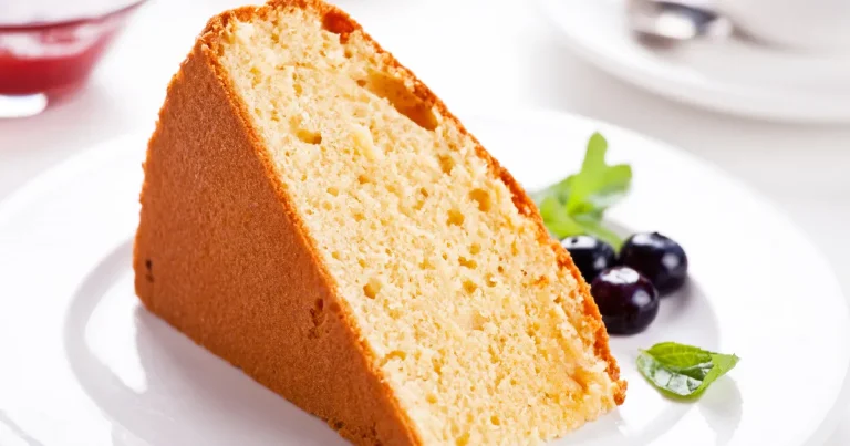 Bolo de chocolate branco sem farinha