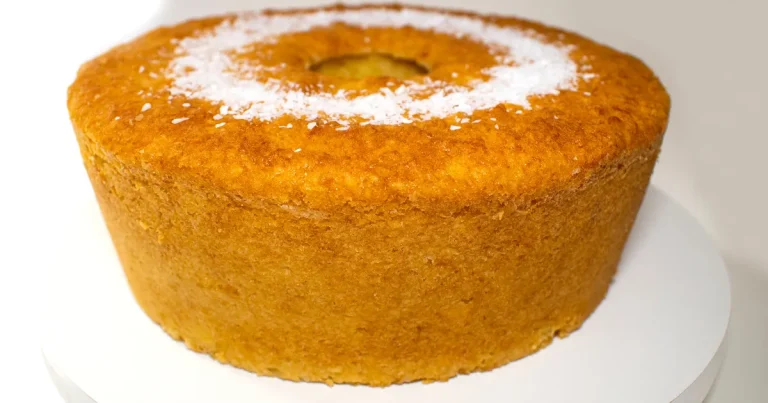 Bolo de Coco Simples