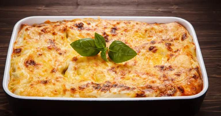 Lasanha de Carne Seca com Queijo Coalho