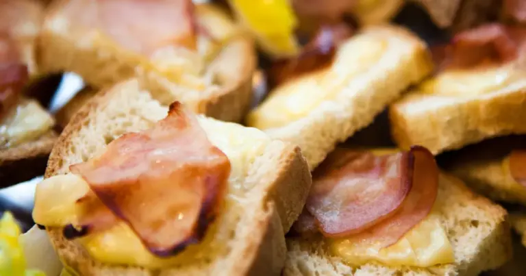 Torradinha com linguiça