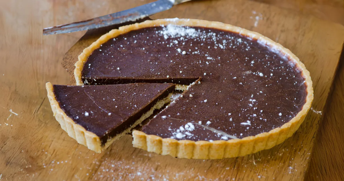 Descubra a receita da Torta Alemana, uma sobremesa irresistível que vai conquistar o seu paladar....