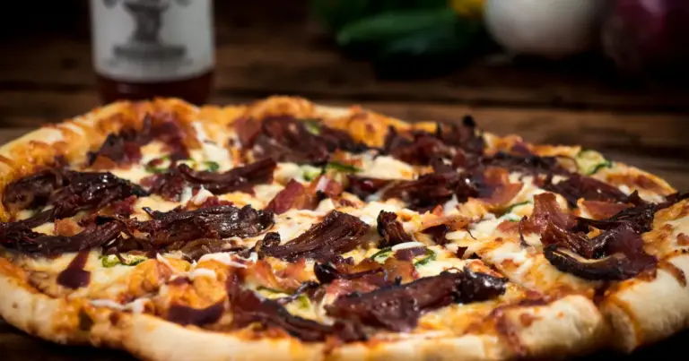 Pizza de Costelinha Suína
