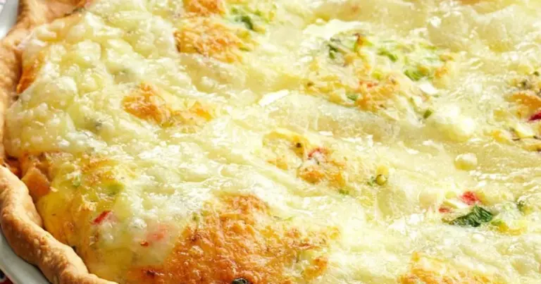 Quiche de arroz integral com peito de peru