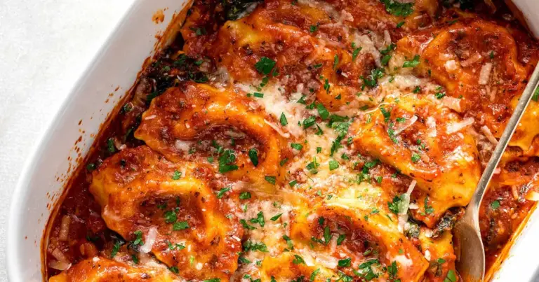 Ravioli recheado com espinafre e ricota