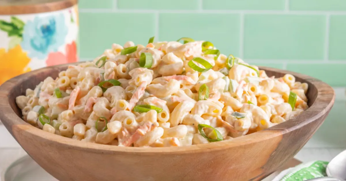 Aprenda a preparar a macarronese tropical perfeita para surpreender em qualquer ocasião. Uma combinação única...