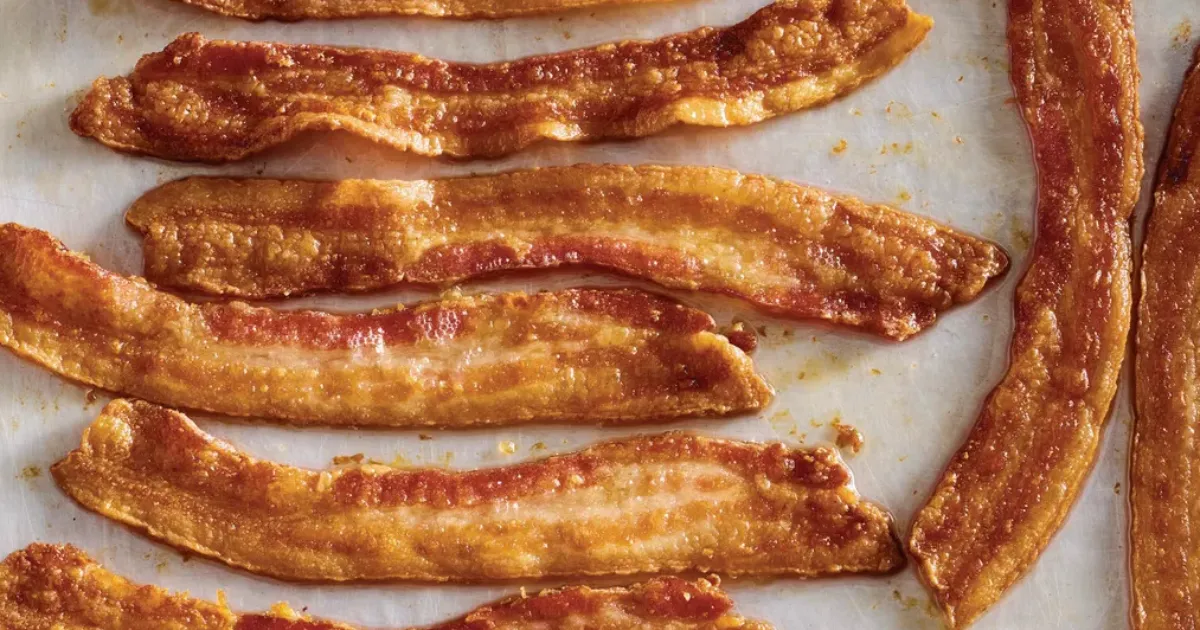 Descubra uma combinação irresistível de crocância, sabor e frescor neste prato de crocante de bacon...