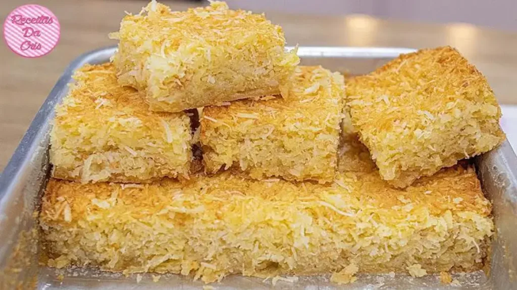 Receita de Bolo de Chocolate batido na mão, fácil de preparar e muito saboroso. Perfeito para qualquer ocasião!