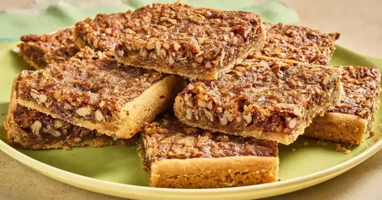 Foto da receita de Barras de Torta de Nozes com Biscoito de Açúcar