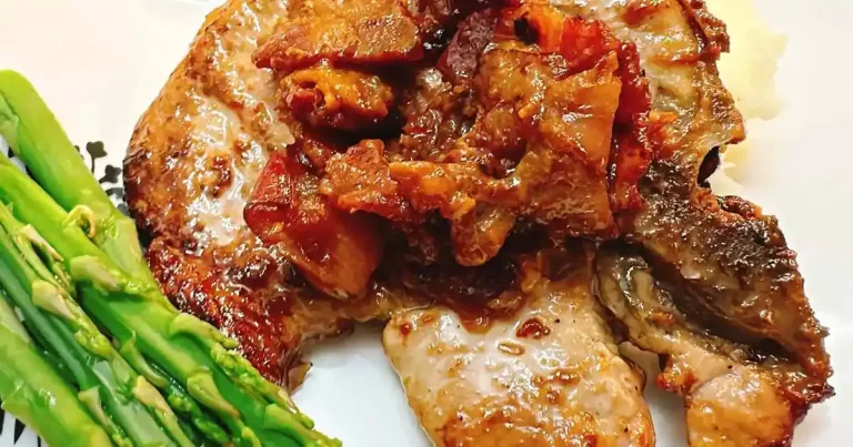 Foto da receita de Costeletas de Porco com Maçãs e Bacon