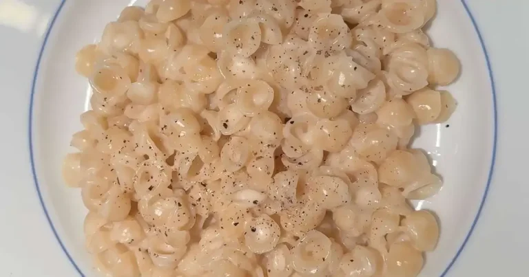 Foto da receita de Macarrão com Queijo de Caixa Aprimorado