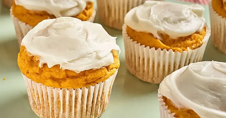 Foto da receita de Muffins de Abóbora com Biscoito de Açúcar