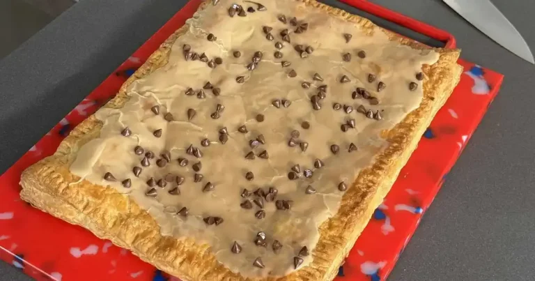 Foto da receita de Pop Tart Gigante de Massa de Biscoito