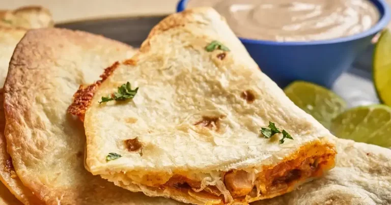 Foto da receita de Quesadillas de Frango Crocante com Mel Picante