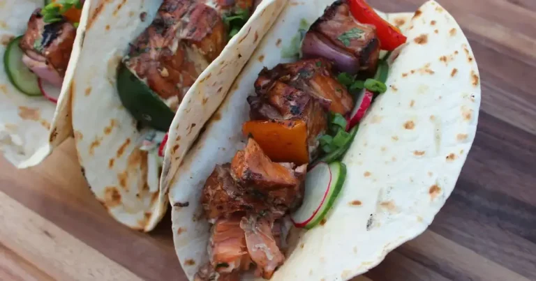 Foto da receita de Tacos de Salmão Grelhado