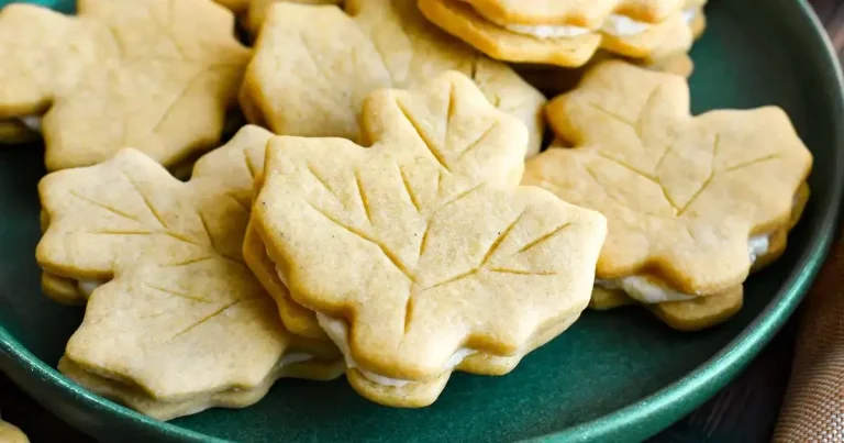 Foto da receita de Biscoitos Sanduíche de Creme de Bordo