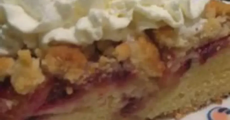 Foto da receita de Bolo Alemão de Ameixa com Streusel