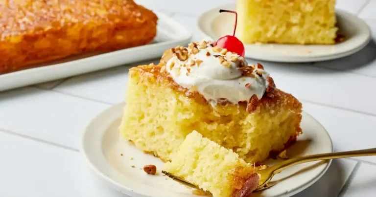 Foto da receita de Bolo de Abacaxi Invertido com Abacaxi Amassado