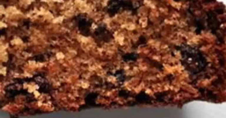 Foto da receita de Bolo de Banana com Marzipã