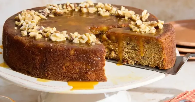 Foto da receita de Bolo de Cenoura Coberto com Glacê