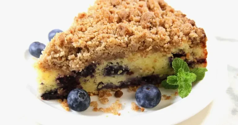 Foto da receita de Bolo de Mirtilo com Farofa