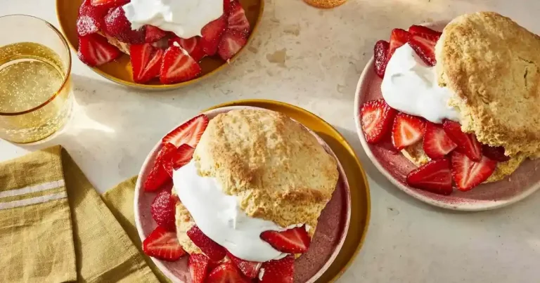 Foto da receita de Bolo de Morango Caseiro