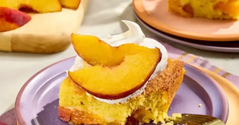 Foto da receita de Bolo de Pêssego com Creme