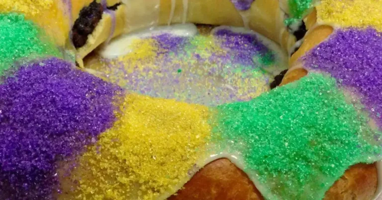 Foto da receita de Bolo Rei de Buttermilk com Recheio de Cream Cheese