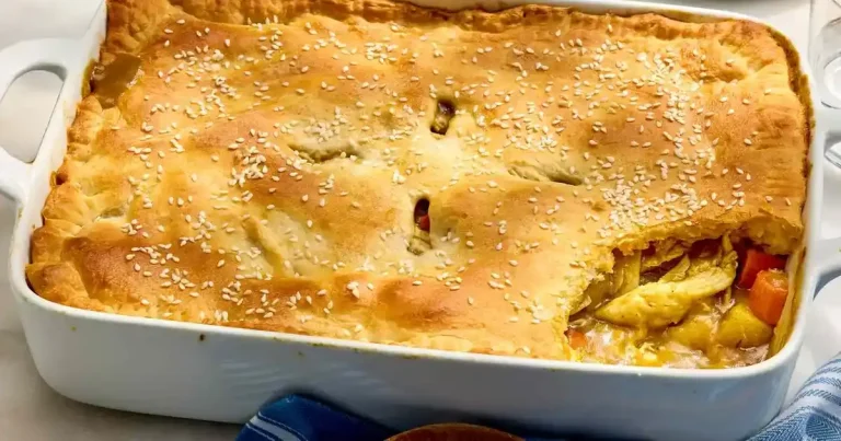 Foto da receita de Casserola de Frango com Curry Japonês e Tortinha