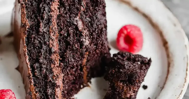 Foto da receita de Bolo de Chocolate Paleo com Cobertura de Chocolate Paleo