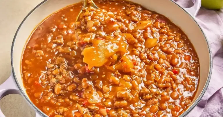 Foto da receita de Feijão Assado com Torta de Maçã