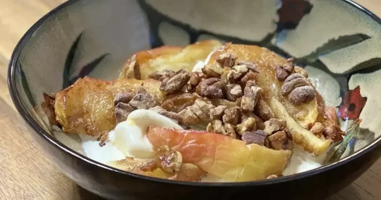 Foto da receita de Maçãs Assadas com Açúcar Mascavo e Nozes-Pecã