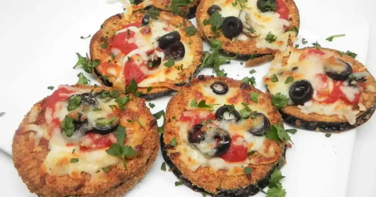 Foto da receita de Mini Pizzas de Berinjela à Parmegiana