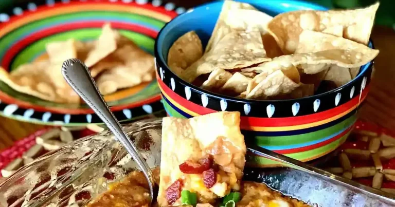 Foto da receita de Patê Quente de Feijão com Bacon e Chips de Tortilla