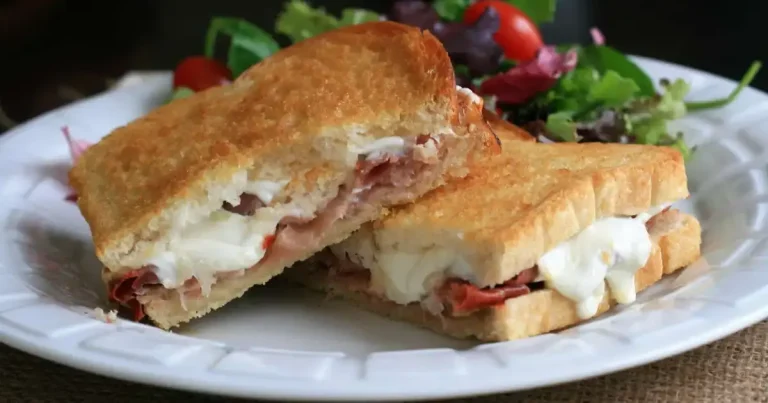 Foto da receita de Sanduíche de Queijo Grelhado com Presunto Cru e Mozarela