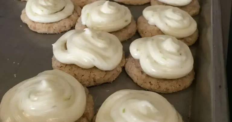 Foto da receita de Cookies Sanduíche de Torta de Limão Galego
