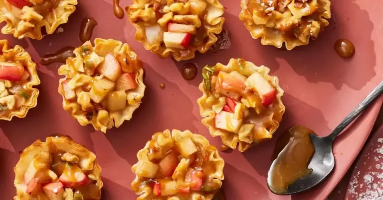 Foto da receita de Mini Tortas de Brie e Maçã com Caramelo de Tomilho