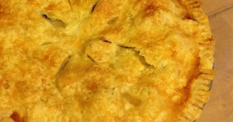 Foto da receita de Torta de Abacaxi com Ruibarbo