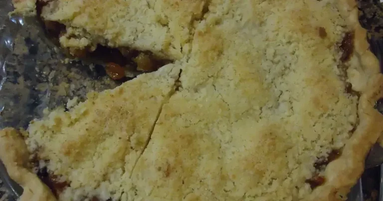 Foto da receita de Torta de Carne Caseira com Cobertura Esfarelada