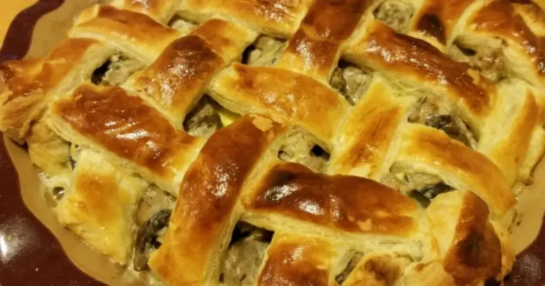 Foto da receita de Torta de Cogumelos Sem Carne