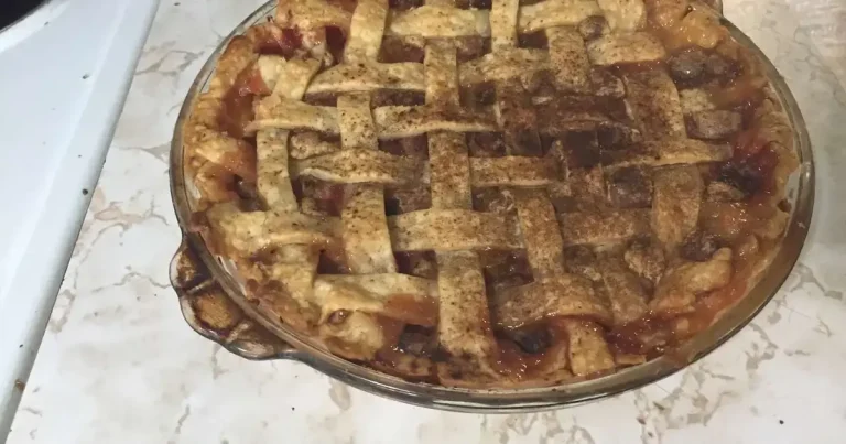 Foto da receita de Torta de Creme de Ruibarbo da Vovó