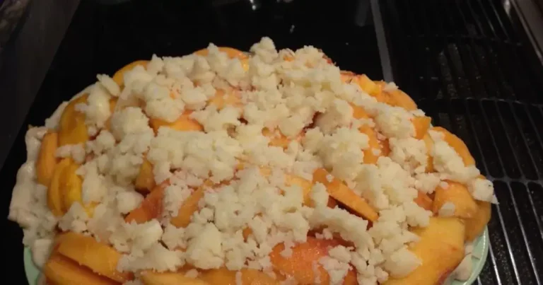 Foto da receita de Torta de Damasco com Farofa