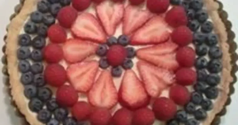 Foto da receita de Torta de Frutas Vermelhas Sem Adição de Açúcar
