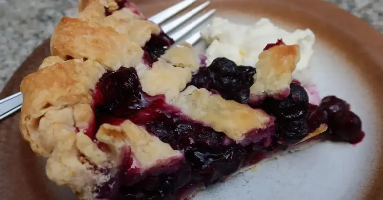 Foto da receita de Torta de Mirtilo com Limão Conservado