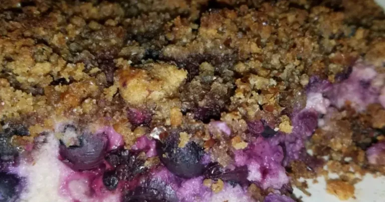 Foto da receita de Torta de Mirtilo com Linhaça e Amêndoas