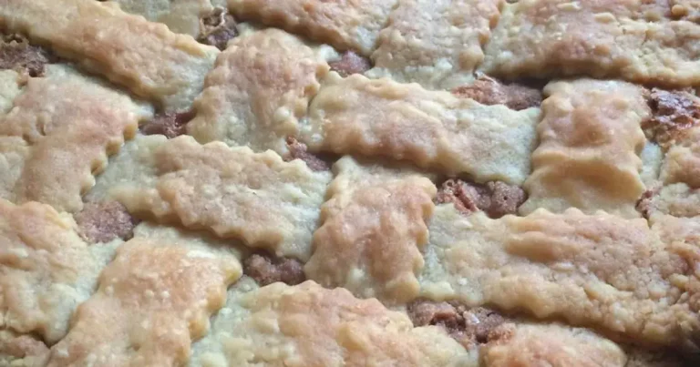 Foto da receita de Torta de Morango com Ruibarbo