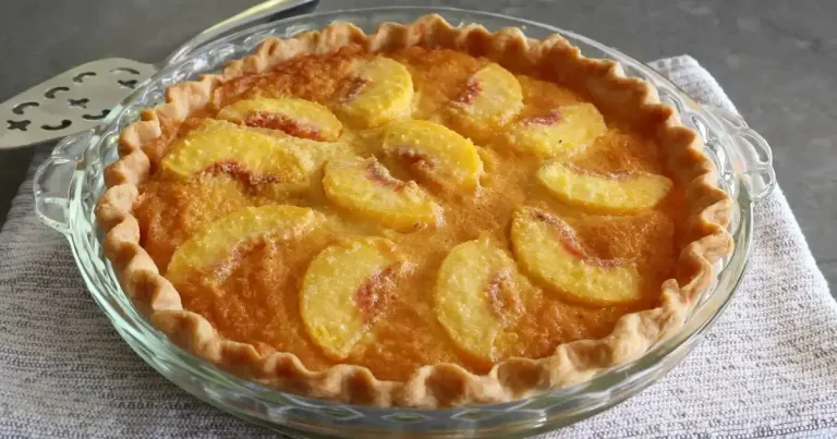 Foto da receita de Torta de Pêssego com Creme
