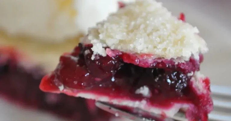 Foto da receita de Torta de Ruibarbo com Amoreira Silvestre
